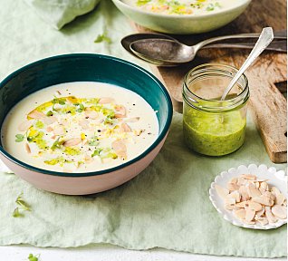 Chřestová polévka s pestem