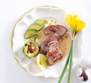 Telecí plátky s avokádem