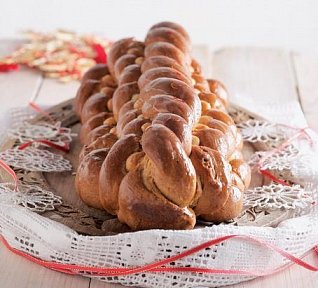 Vánočka se šafránem