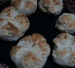 Houstičky se sýrem a slaninou