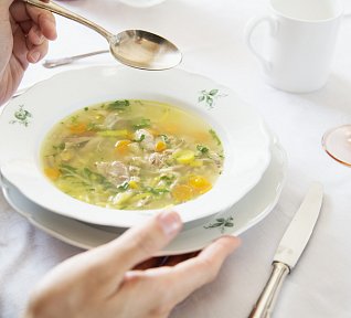 Pórková polévka s cizrnou Pórková polévka s cizrnou