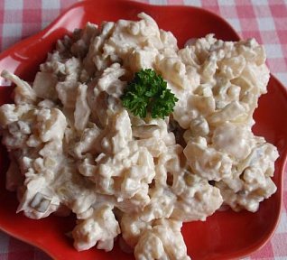 Květákovo - okurkový salát