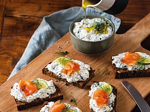 Chlebíčky s koprovo-špenátovou pomazánkou