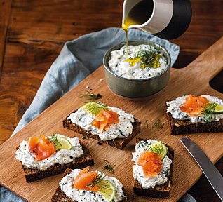 Chlebíčky s koprovo-špenátovou pomazánkou