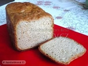 Chléb s kečupem Chléb s kečupem