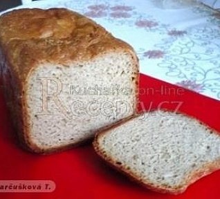 Chléb s kečupem Chléb s kečupem