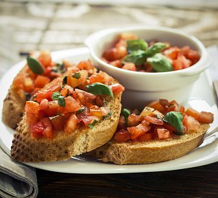 Italská kuchyně- předkrmy- brusketa