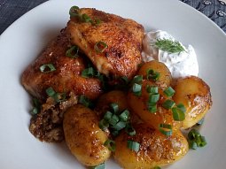 Kuře na bramborách z remosky