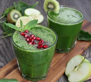 Zeleninové smoothie s jablkem