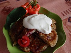 Třešňové lívanečky