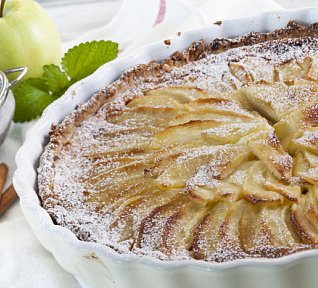 Skořicový třený koláč