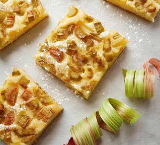 Bezlepkový rebarborový koláč