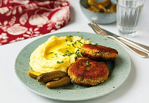 Kapustové karbanátky s bramborovou kaší