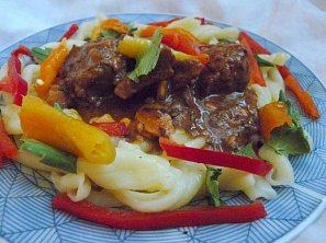 Kmínové plecko na česneku a cibuli se sýrovou šťávičkou