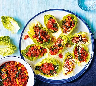 Mleté hovězí na salátu