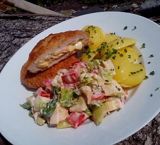 Řízky plněné šunkovo-sýrovou smaženicí