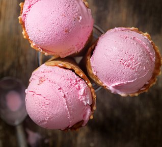 Jahodová zmrzlina II.