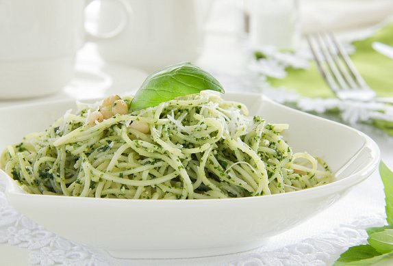 Bazalkové pesto