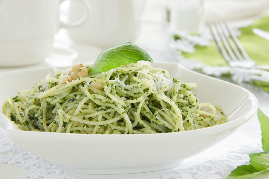 Bazalkové pesto