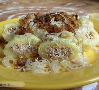 Plněné bezmasé bramborové knedlíky