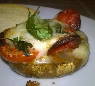 Nadívané žampiony a la pizza