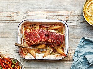 Křupavý bůček na hruškách a badyánu