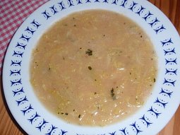 Jednoduchá jíšková polévka z kapusty