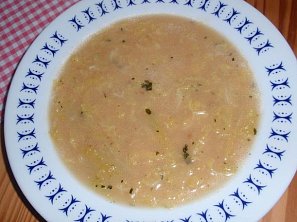 Jednoduchá jíšková polévka z kapusty