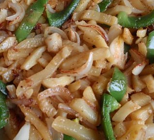 Brambory restované nejen s cibulí