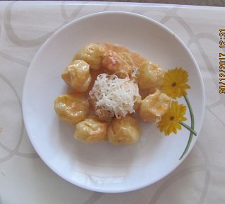 Smetanovokuřecí omáčka na gnocchi