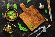 Bazalkové pesto