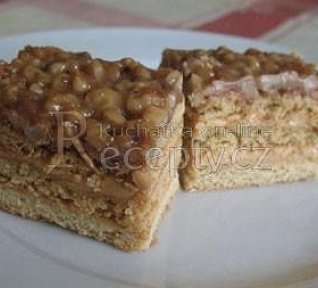 Ořechové řezy s medovou krustou