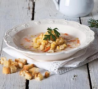 Rybí polévka s hrachem