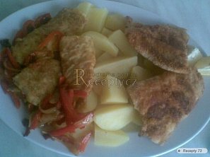 Pangasius se sušenými rajčaty a paprikami