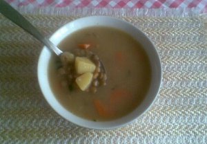 Čočková polévka s kořenovou zeleninou
