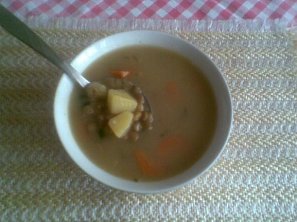 Čočková polévka s kořenovou zeleninou