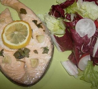 Jednoduchý pečený losos