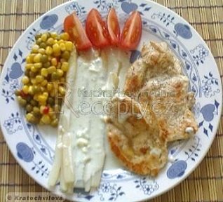 Kuřecí prsíčka s chřestem v nivovém župánku