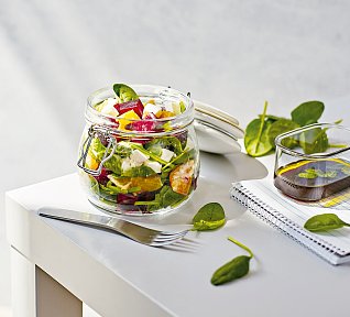 Salát z pečené červené řepy