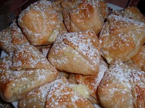Domácí šátečky (nejen) s tvarohem Domácí šátečky (nejen) s tvarohem