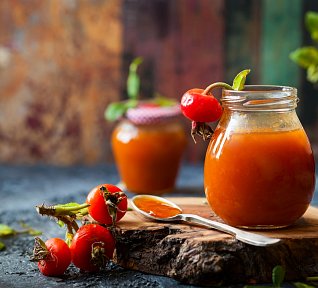 Šípková zavařenina