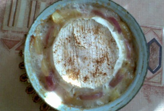 Zapečený bramborovo-ředkvičkový hermelín