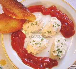 Halušky z lososa v rajčatové omáčce