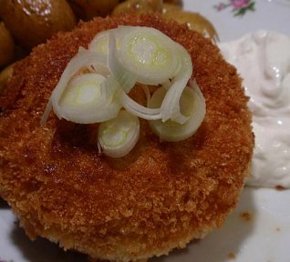 Hermelín s olivami v pršutu