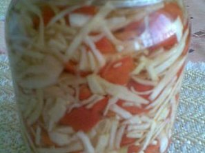 Dvojdruhový salát - zelí s paprikou