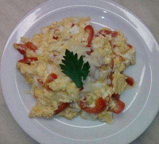 Vejce s nakládanou kapií