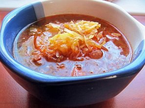 Zelná polévka s jablky