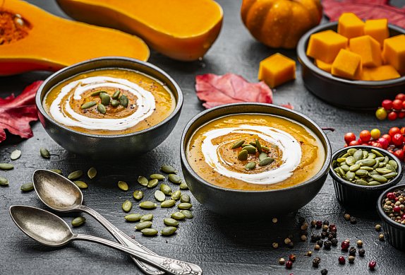 Dýňový krém s pistáciemi