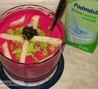 Dvojsýrová pomazánka s červenou řepou
