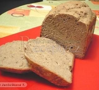 Výborný chléb s pohankovou moukou Výborný chléb s pohankovou moukou
